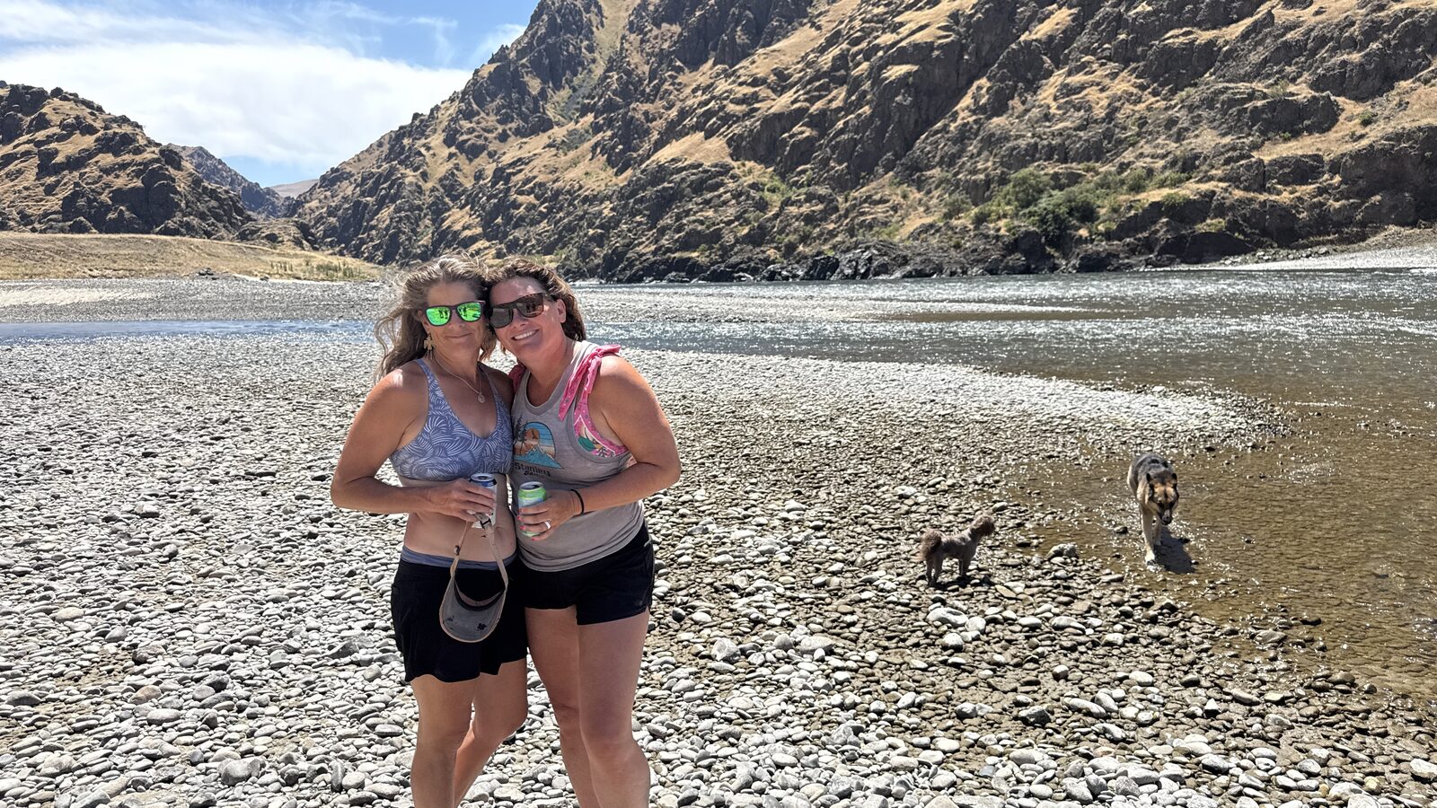 Rafters reaching the confluence of Idaho's Salmon and Snake rivers